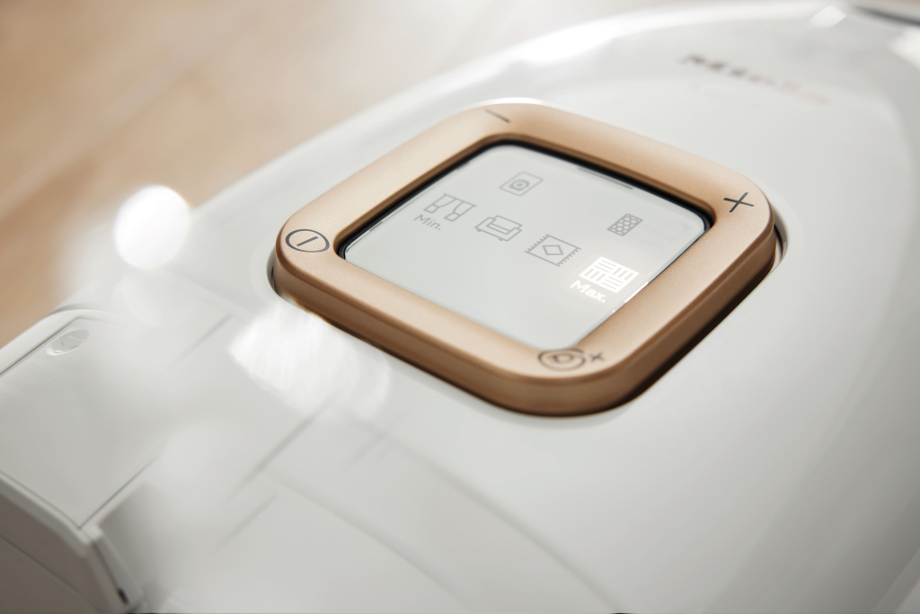 Miele Guard L1 Parquet — foot controls and power display